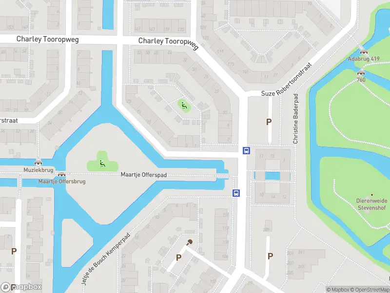 Ambulance met grote spoed naar de Catharina van Renneskade in Leiden