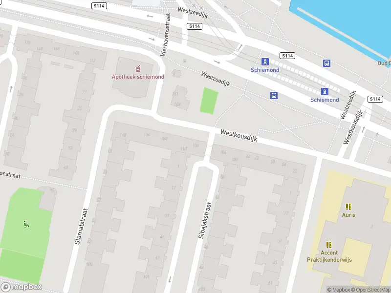 Ambulance met grote spoed naar de Westkousdijk in Rotterdam