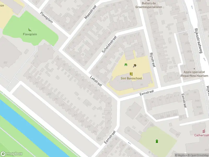 Brandweer met gepaste spoed naar de Rijnstraat in Haarlem