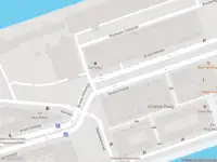 Ambulance met grote spoed naar de Brede Hilledijk in Rotterdam
