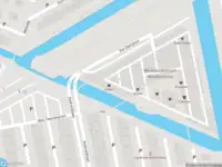 Ambulance met gepaste spoed naar de Van Damplein in Purmerend