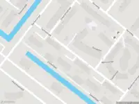 Ambulance met gepaste spoed naar de Tarbotstraat in Hoogvliet Rotterdam