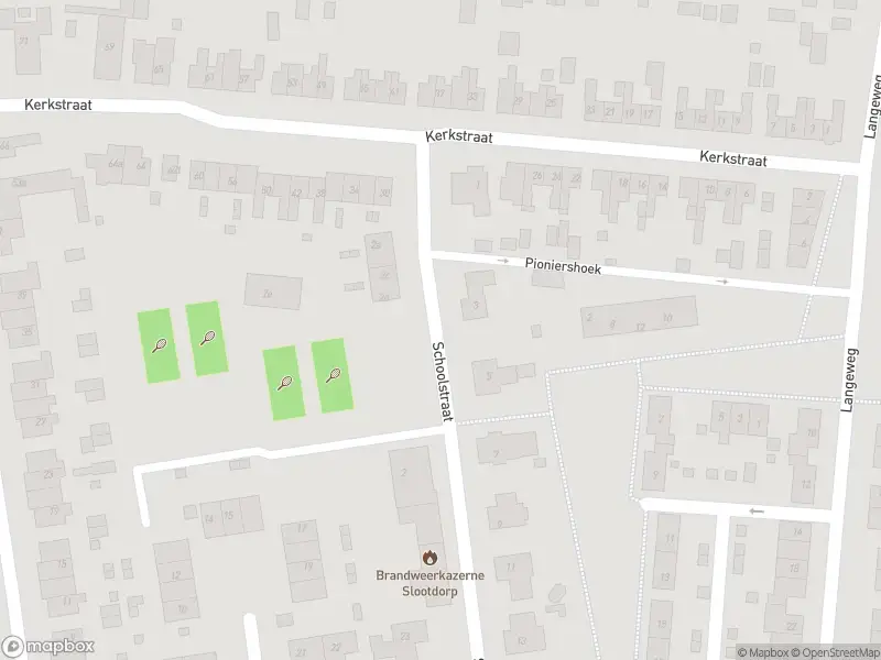 Ambulance met grote spoed naar de Schoolstraat in Slootdorp