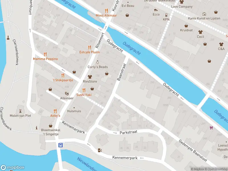 Ambulance met gepaste spoed naar de Baanstraat in Alkmaar