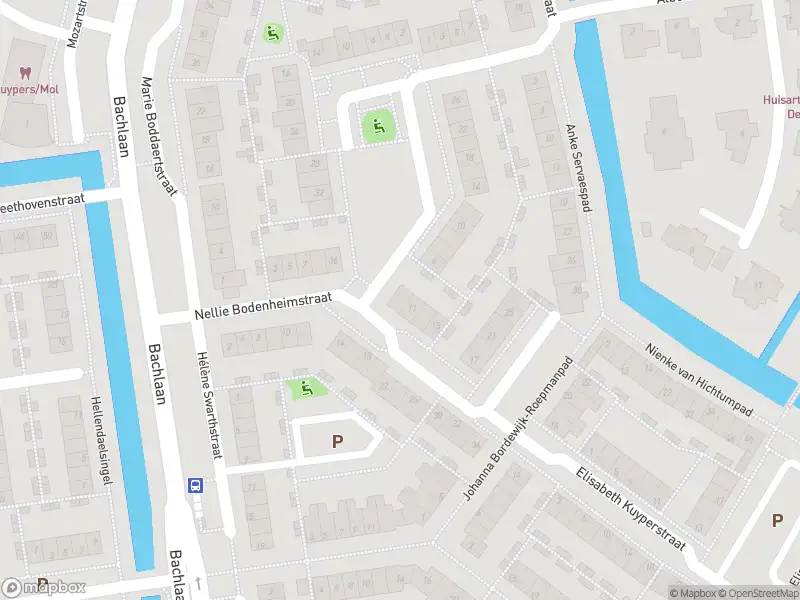 Ambulance met grote spoed naar de Ida Heyermansstraat in Gorinchem