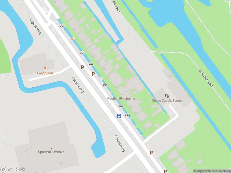 Ambulance met grote spoed naar de Capelseweg in Capelle aan den IJssel