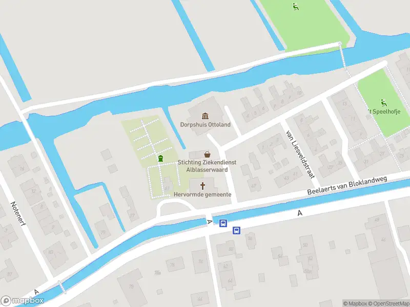 Ambulance met gepaste spoed naar de Stadhoudersplein in Ottoland