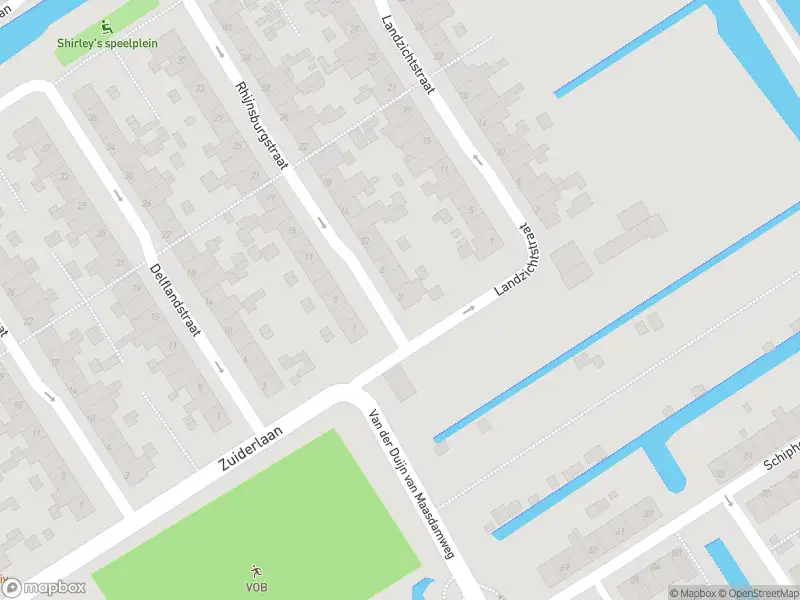 Ambulance met gepaste spoed naar de Rhijnsburgstraat in Rotterdam