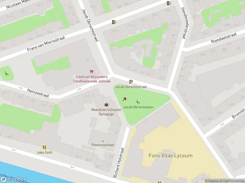 Ambulance met gepaste spoed naar de Jacob Obrechtplein in Amsterdam