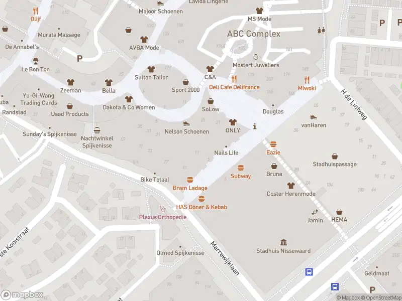 Brandweer met gepaste spoed naar de Nieuwstraat in Spijkenisse vanwege stankoverlast