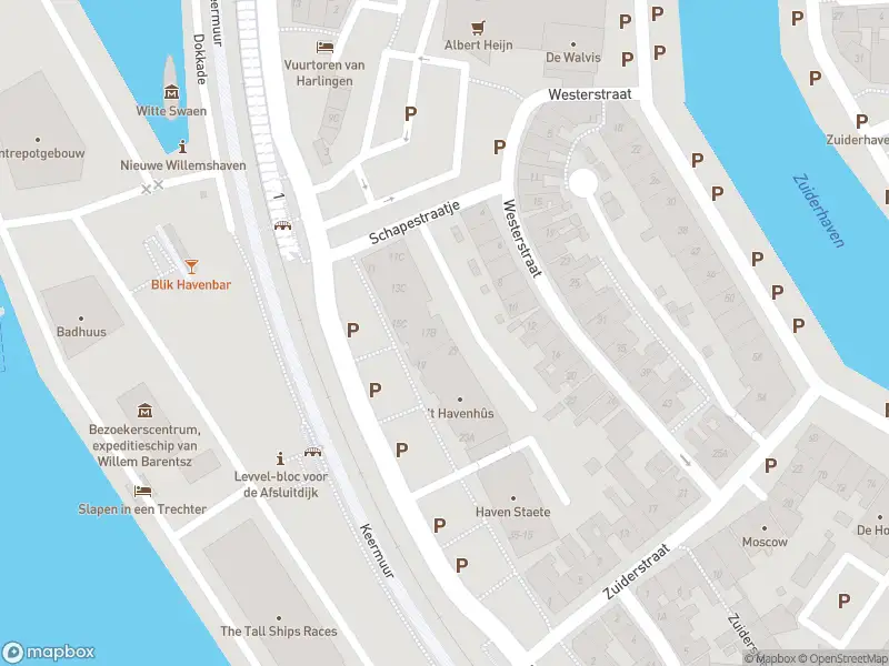 Politie met gepaste spoed naar de Havenmond in Harlingen vanwege ongeval met letsel