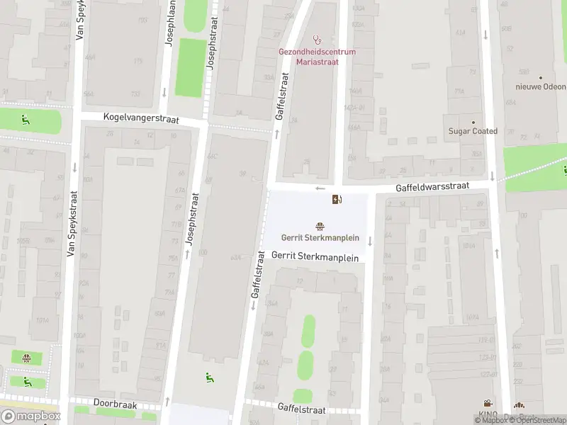 Ambulance met gepaste spoed naar de Gaffelstraat in Rotterdam