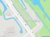 Ambulance met grote spoed naar de Capelseweg in Capelle aan den IJssel