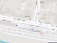 Ambulance met gepaste spoed naar de Stationsplein in Dordrecht