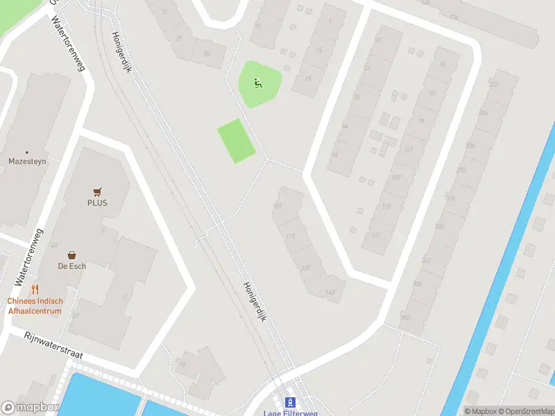 Ambulance met gepaste spoed naar de Dries van der Vlerkstraat in Rotterdam