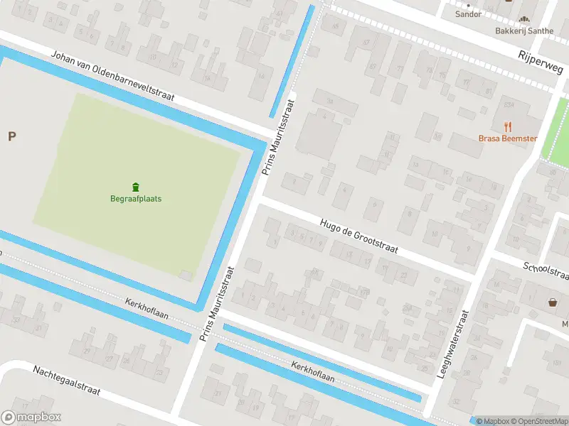 Ambulance met gepaste spoed naar de Hugo de Grootstraat in Middenbeemster