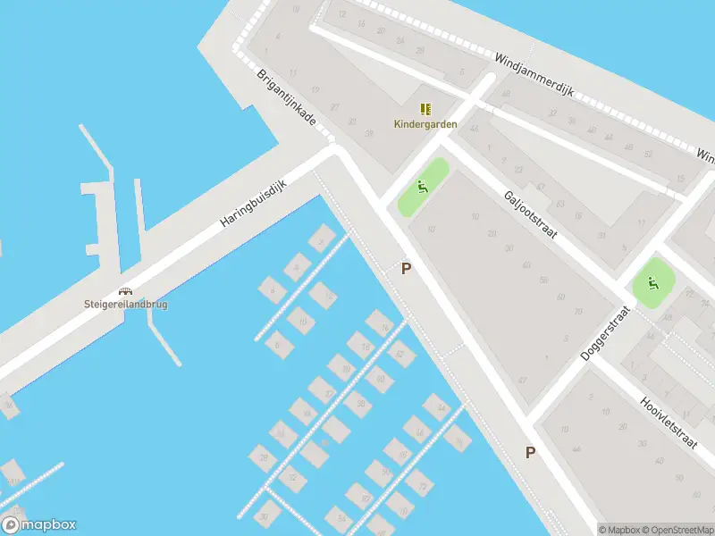 Brandweer met gepaste spoed naar de Brigantijnkade in Amsterdam