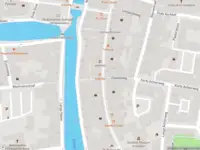 Ambulance met grote spoed naar de Hoogstraat in Schiedam