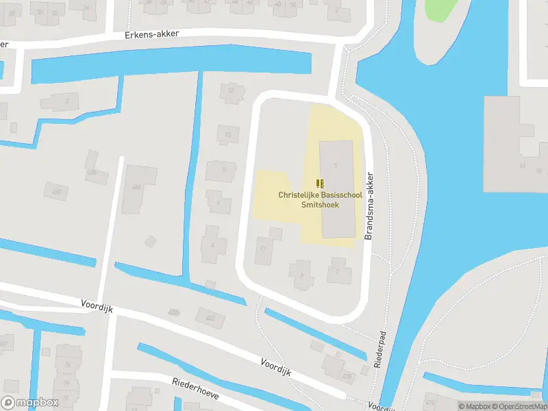 Brandweer met gepaste spoed naar de Brandsma-akker in Barendrecht