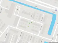 Ambulance met grote spoed naar de Puitstraat in Hoogvliet Rotterdam