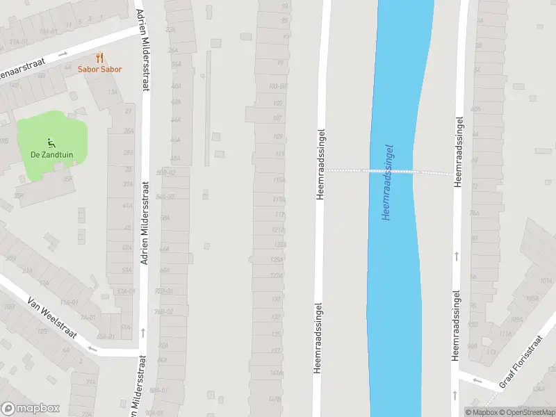 Ambulance met grote spoed naar de Heemraadssingel in Rotterdam
