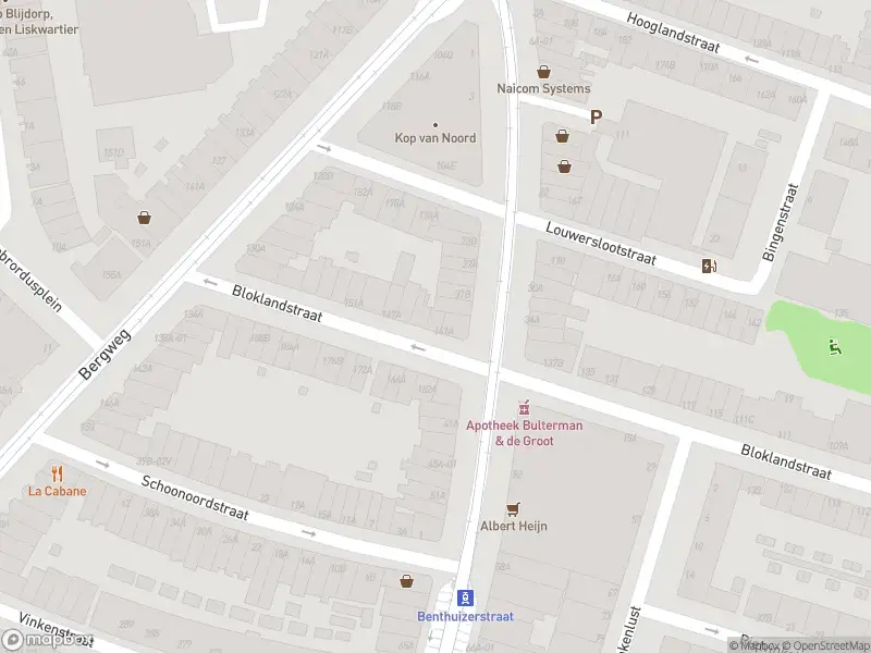 Ambulance met grote spoed naar de Bloklandstraat in Rotterdam