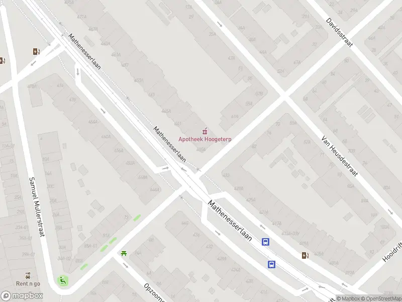 Ambulance met grote spoed naar de Mathenesserlaan in Rotterdam
