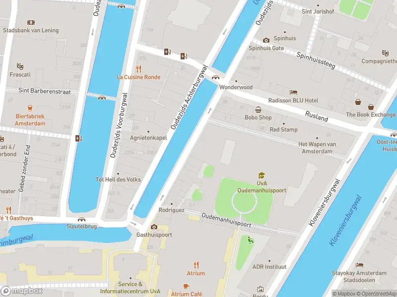 Ambulance met grote spoed naar de Rusland in Amsterdam