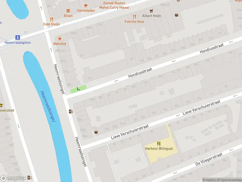 Ambulance met grote spoed naar de Hondiusstraat in Rotterdam