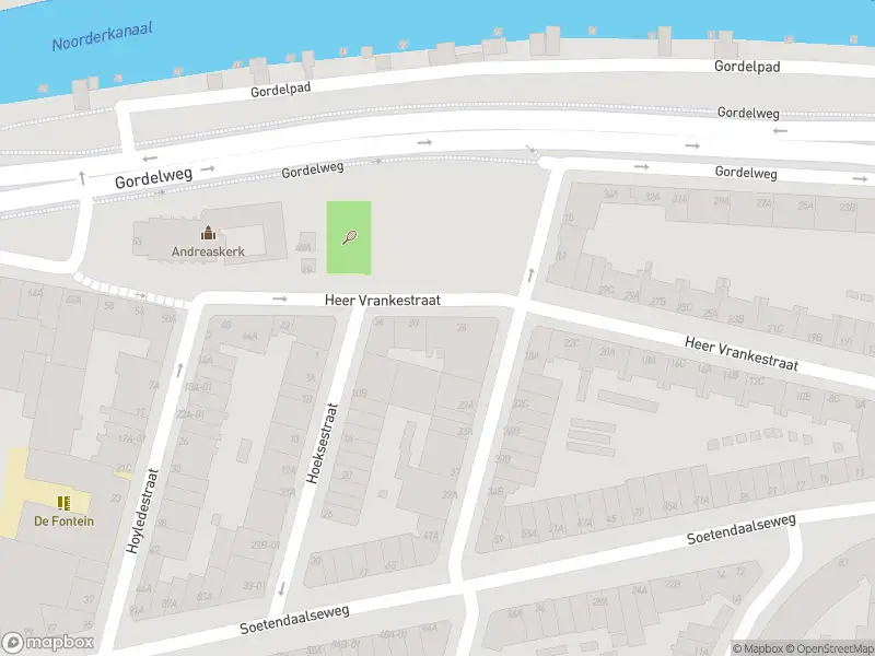 Ambulance met grote spoed naar de Heer Vrankestraat in Rotterdam