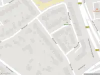 Politie naar de Rijnstraat in Almelo vanwege aanrijding met letsel