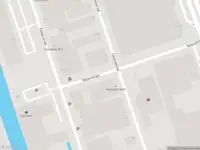 Ambulance met gepaste spoed naar de Calandstraat in Schiedam