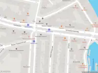Ambulance met gepaste spoed naar de Schiedamseweg in Rotterdam
