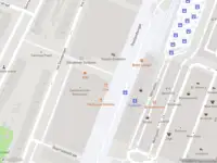 Ambulance met gepaste spoed naar de Gooilandsingel in Rotterdam