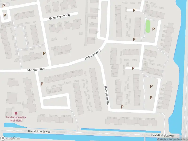 Ambulance met grote spoed naar de Kameleonring in Dordrecht