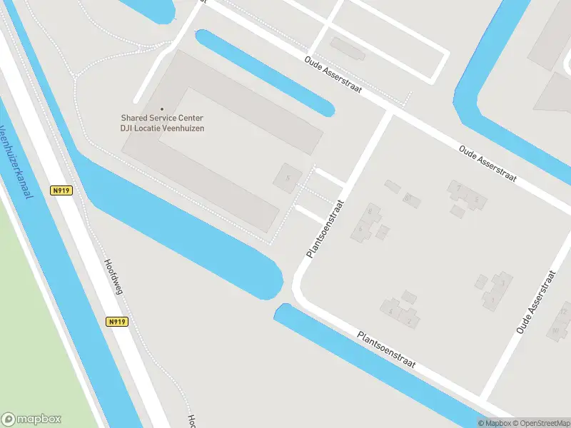 Brandweer met gepaste spoed naar de Plantsoenstraat in Veenhuizen