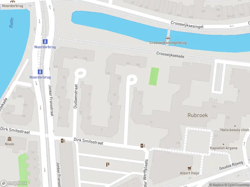Ambulance met gepaste spoed naar de Meermanstraat in Rotterdam