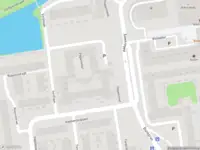 Ambulance met grote spoed naar de Paganinihof in Spijkenisse