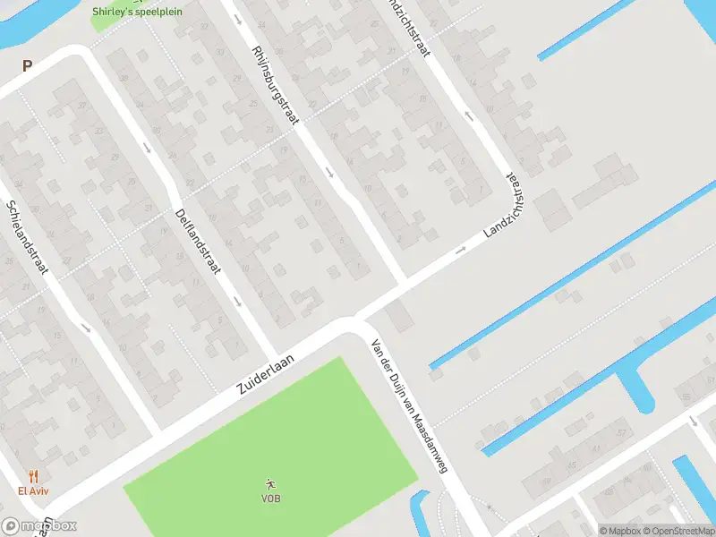 Ambulance met grote spoed naar de Rhijnsburgstraat in Rotterdam
