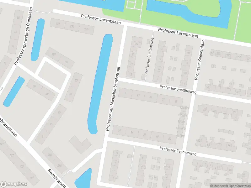 Ambulance met grote spoed naar de Prof. Snelliusweg in Sliedrecht