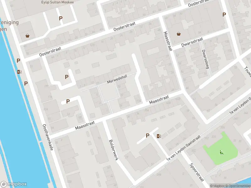 Ambulance met gepaste spoed naar de Maasstraat in Vlaardingen