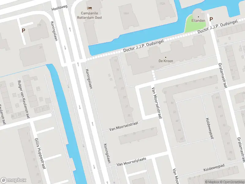 Ambulance met gepaste spoed naar de Van Moorselstraat in Rotterdam
