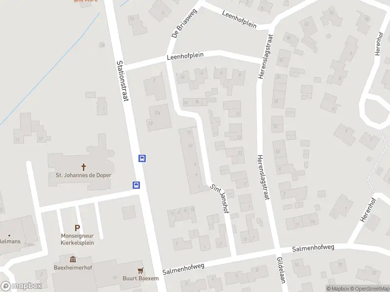 Ambulance met grote spoed naar de Sint Janshof in Baexem