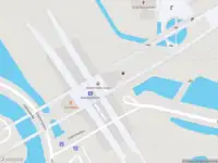 Ambulance met grote spoed naar de Stationsplein in Duivendrecht
