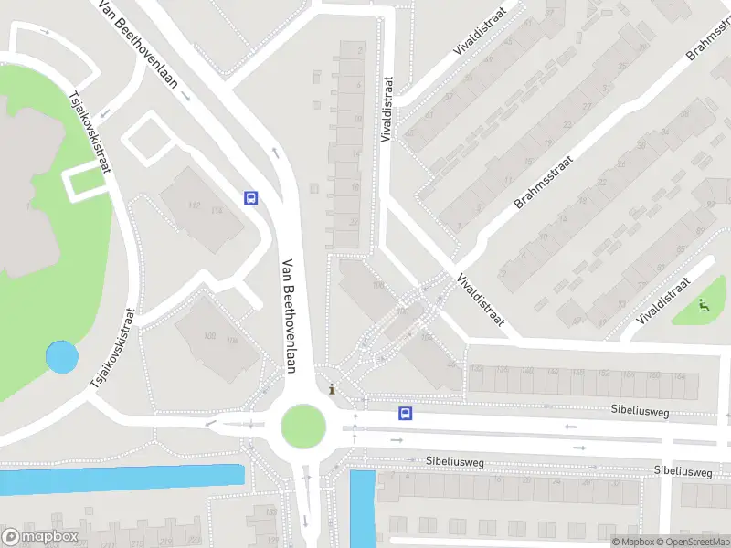 Ambulance met grote spoed naar de Vivaldistraat in Capelle aan den IJssel