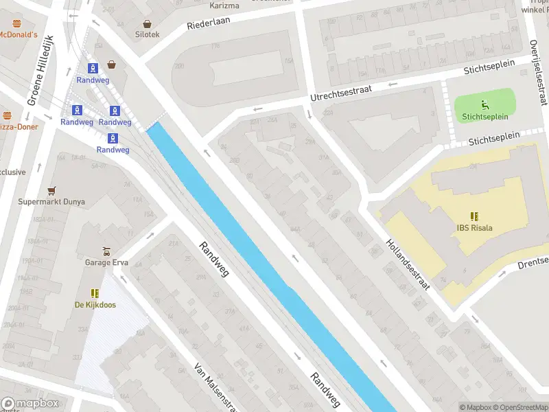 Ambulance met gepaste spoed naar de Randweg in Rotterdam