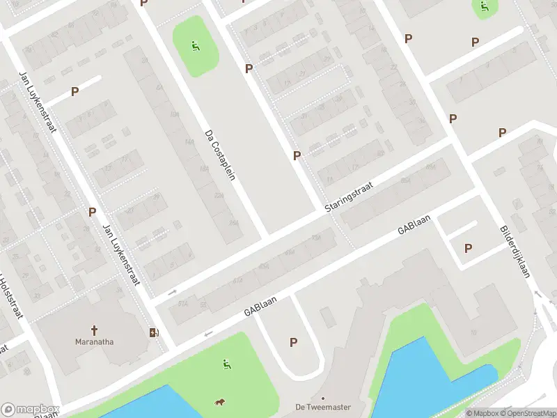 Ambulance met gepaste spoed naar de Staringstraat in Maassluis