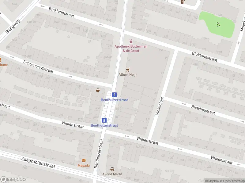 Ambulance met grote spoed naar de Benthuizerstraat in Rotterdam
