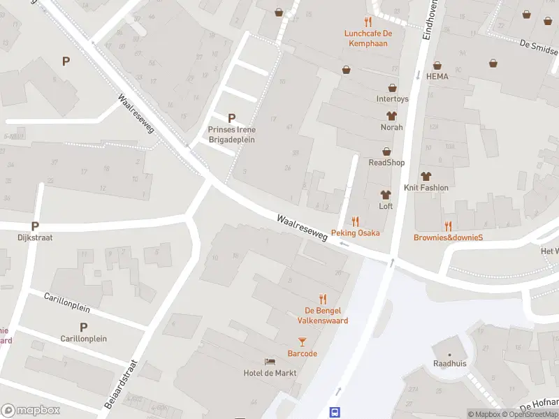 Brandweer met gepaste spoed naar de Hoogstraat in Valkenswaard vanwege stormschade