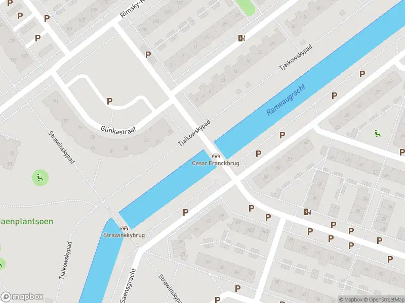 Brandweer met gepaste spoed naar de Mozartweg in Almere vanwege afhijsen patient